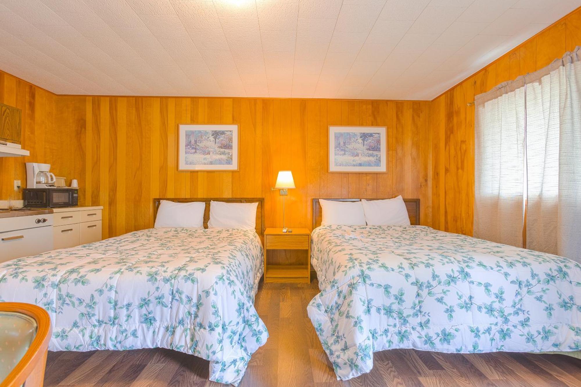 Parkside Motel By Oyo Meadville Conneaut Lake Conneaut Lakeshore Екстер'єр фото