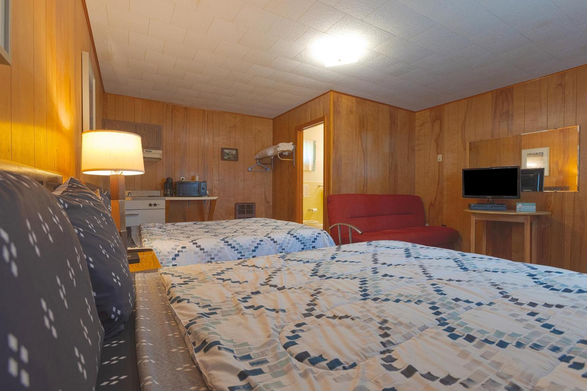 Parkside Motel By Oyo Meadville Conneaut Lake Conneaut Lakeshore Екстер'єр фото